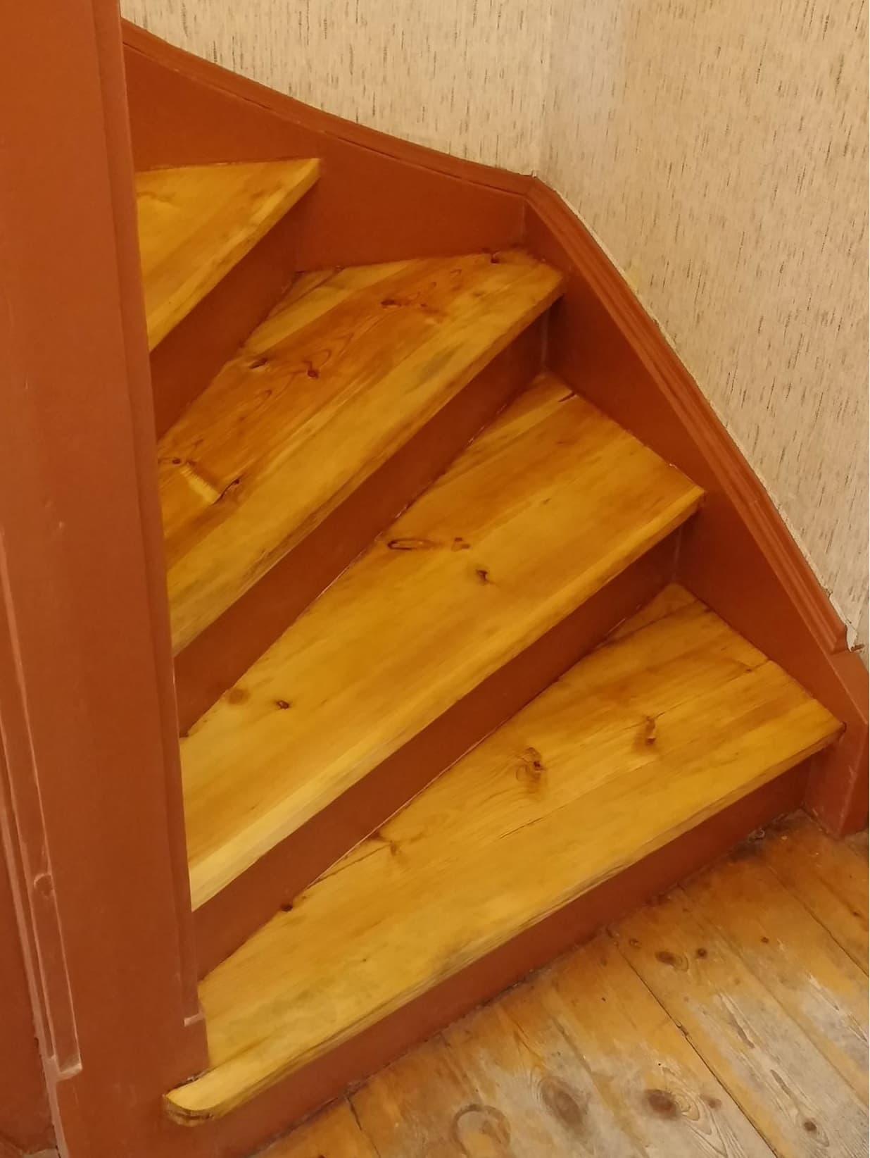 Remont schodów drewnianych (ul. Cieszkowskiego)